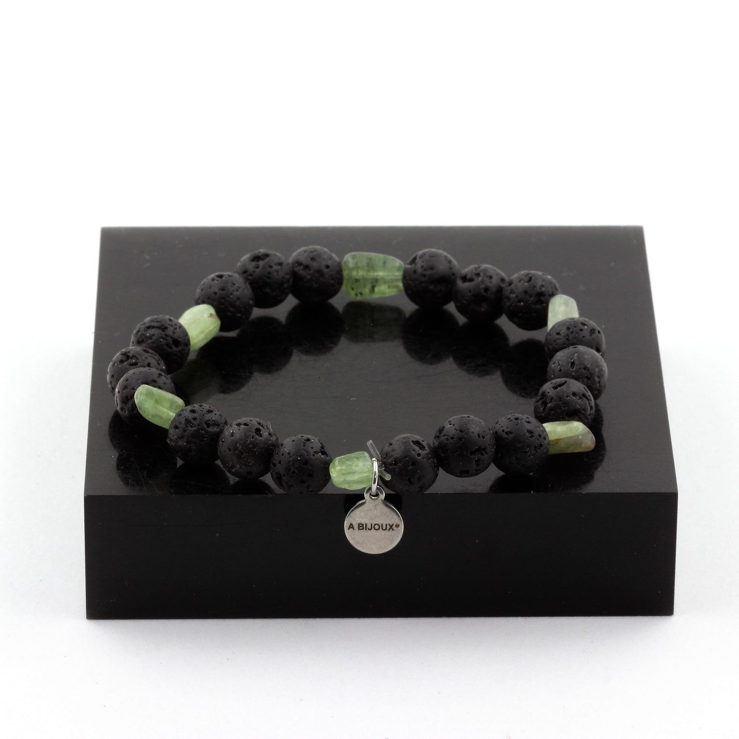 Green apatite from Madagascar + Lava Bracelet 8 mm Beads.